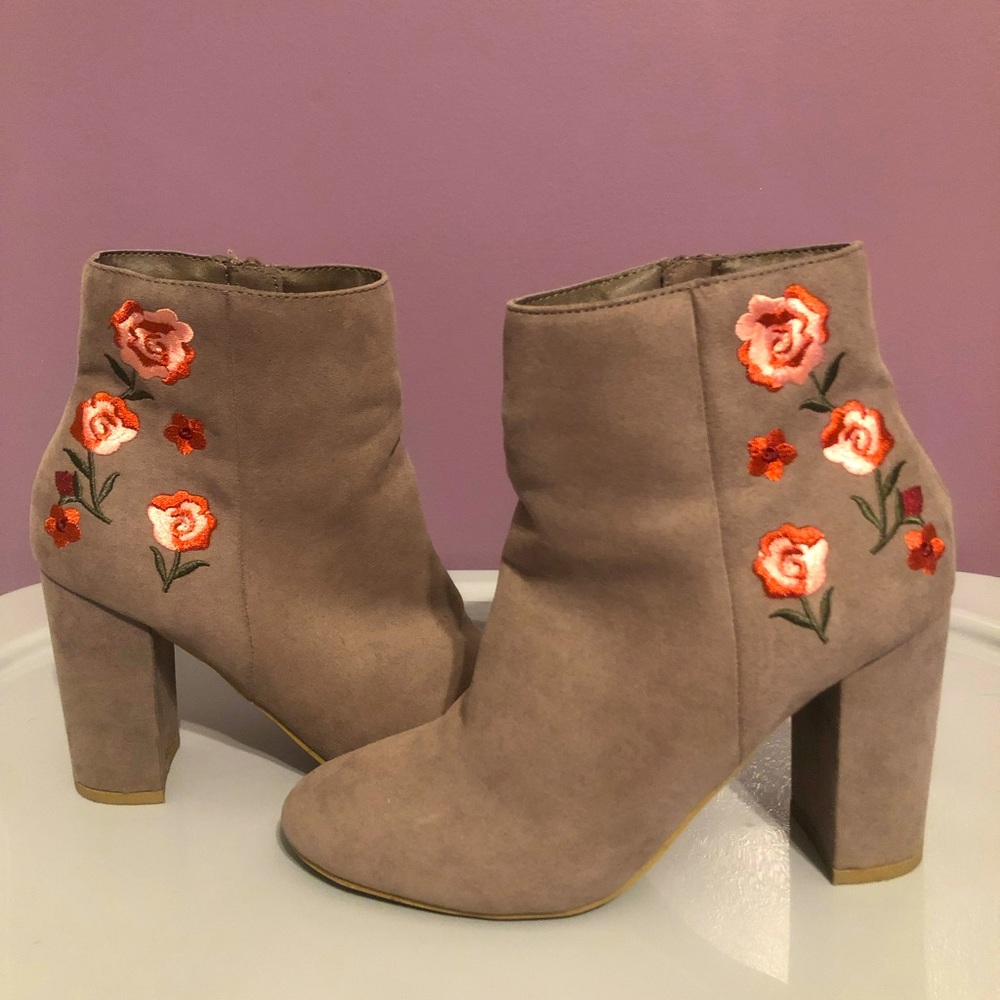 Sierra 5 1/2 Embroidered Suede Booties